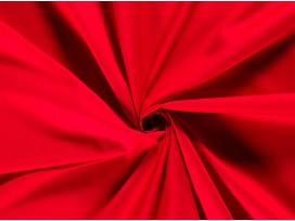 Effen katoen rood  Cretonne stof. De stof voelt zacht en stevig aan.  100% katoen  1,45 mtr breed  130 gram/m2