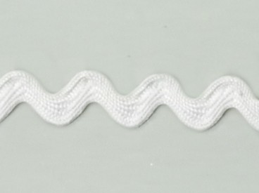 Zigzagband offwhite  Breedte ongeveer 12 mm. (Gemeten aan de buitenkant van de boogjes)  De golf is ongeveer 6 mm breed.  